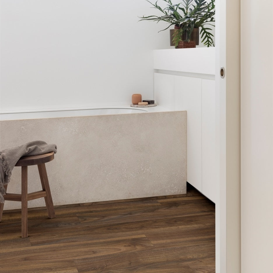 English Walnut 20896