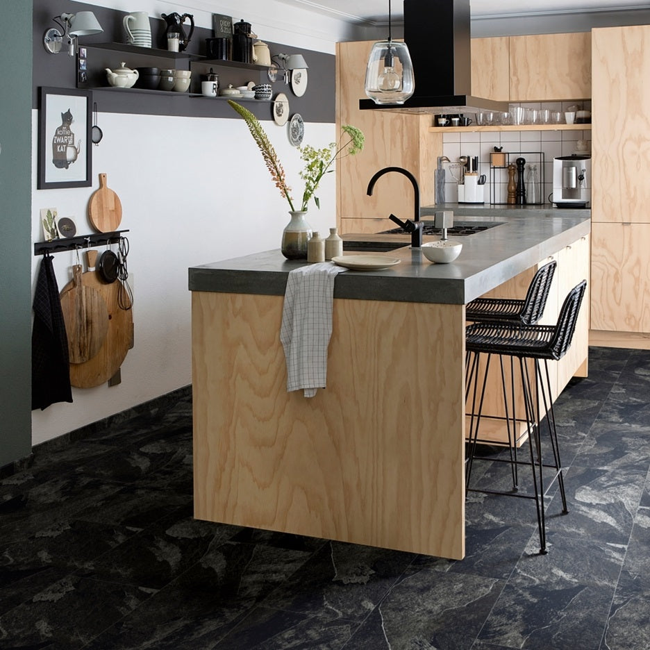 Mustang Slate 70998